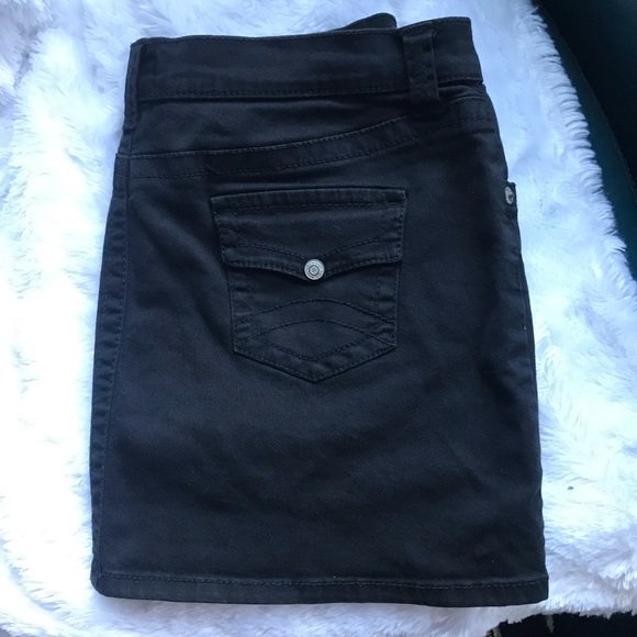 No Boundaries Black Denim Mini Skirt. Juniors 13 - Picture 2 of 4